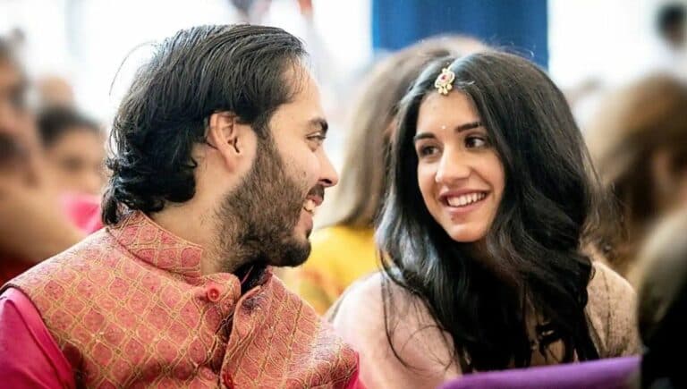 कौन हैं Radhika Merchant ? एक लड़की जिसने हाल ही में अनंत अंबानी से सगाई की है
