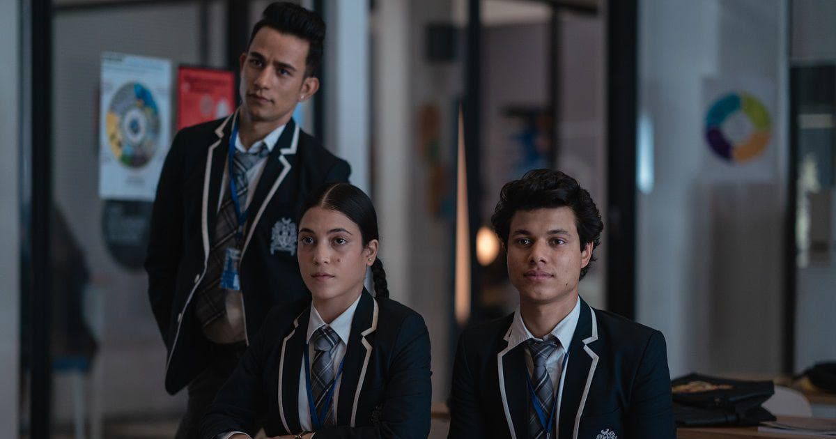 जल्द ही, नेटफ्लिक्स Class के लिए एक नया ट्रेलर जारी करेगा, जो स्पेनिश फिल्म एलीट का रीमेक है।