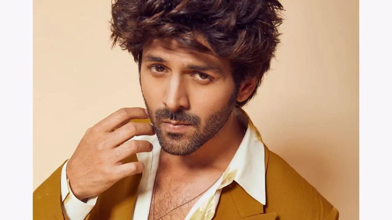 हर महीने Kartik Aaryan घर में रहने के लिए,  इस अभिनेता को ₹7.5 लाख किराया दे रहे हैं 