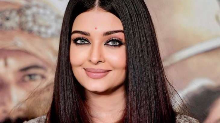 नासिक में भूमि कर का भुगतान न करने पर Aishwarya Rai Bachchan को मिली नोटिस; अभिनेत्री ने आज बकाया चुकाने का वादा किया