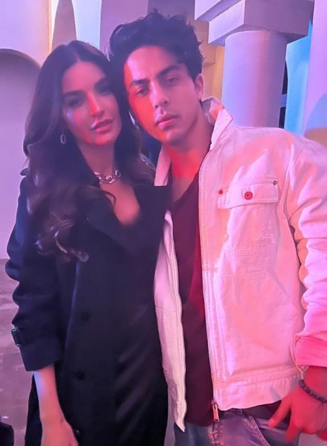 पाकिस्तानी अभिनेत्री Sadia Khan ने अपने और Aryan Khan के डेटिंग अफवाह पर तोड़ी चुप्पी, देखिए क्या कहा उन्होंने