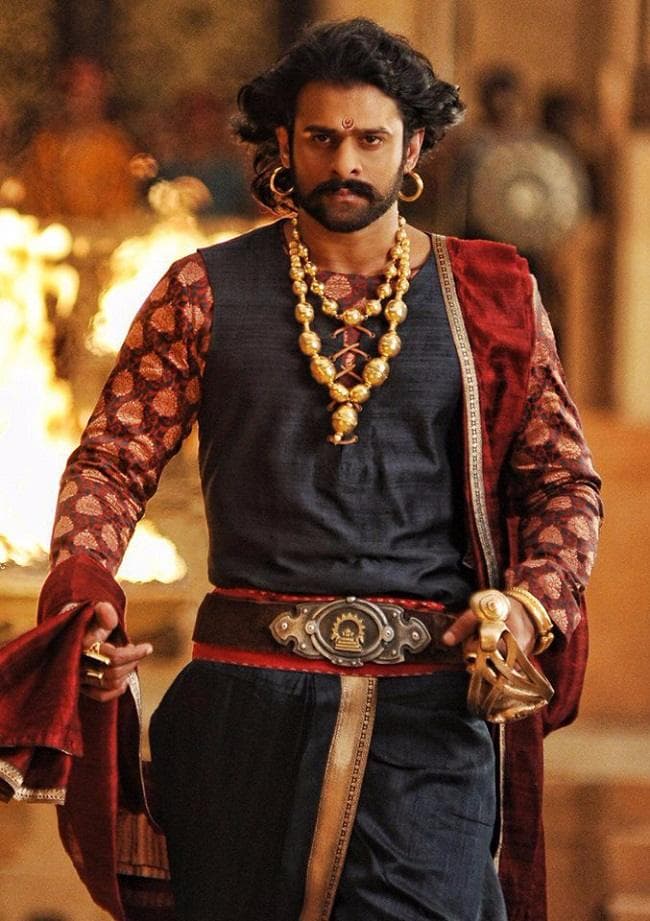 फिल्मी दुनिया के बाहुबली Prabhas की तबीयत हुई खराब, शूट से लिया ब्रेक