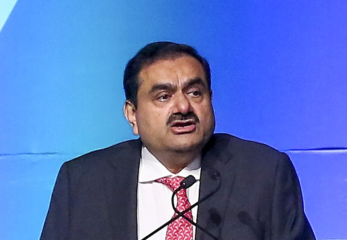 Adani Group पर मूडीज का बदला मूड, हिंडनबर्ग खुलासे से अडानी को लगातार नुकसान