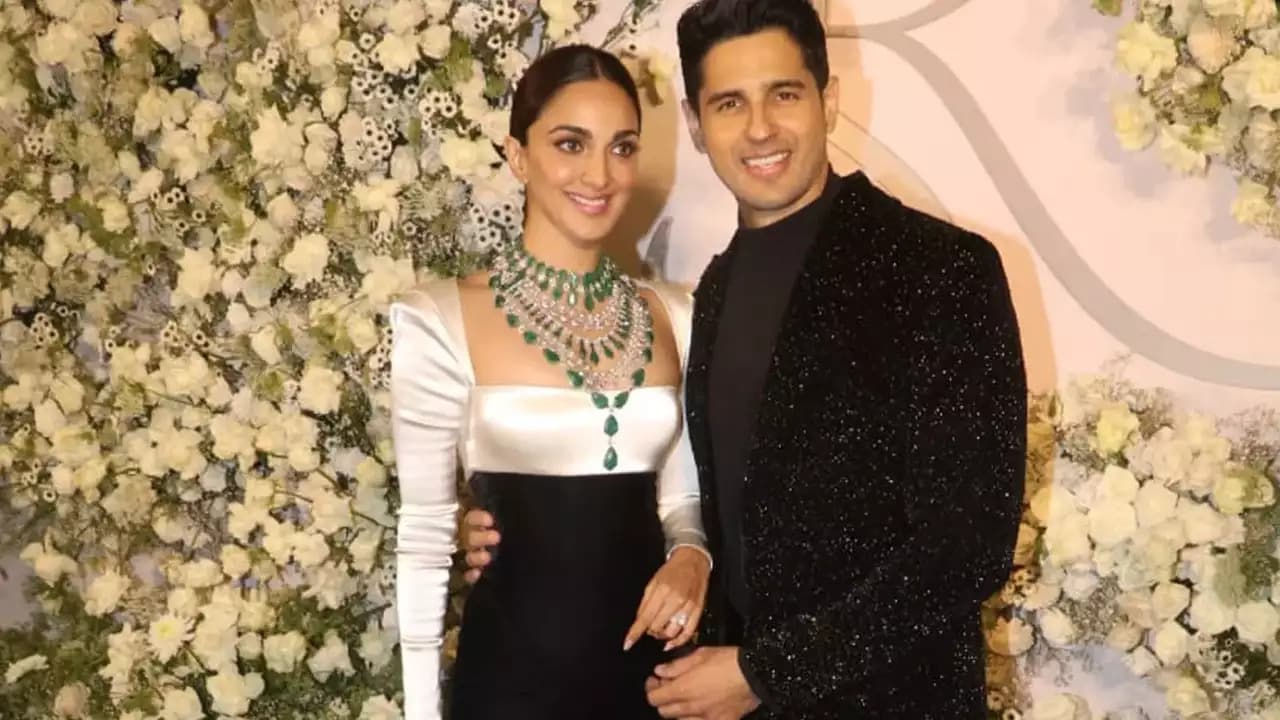 Sidharth-Kiara के रिसेप्शन से वायरल हुई ये तस्वीरें, नजर आए ये सितारे और खुले कियारा के मंगलसूत्र से जुड़े ये राज