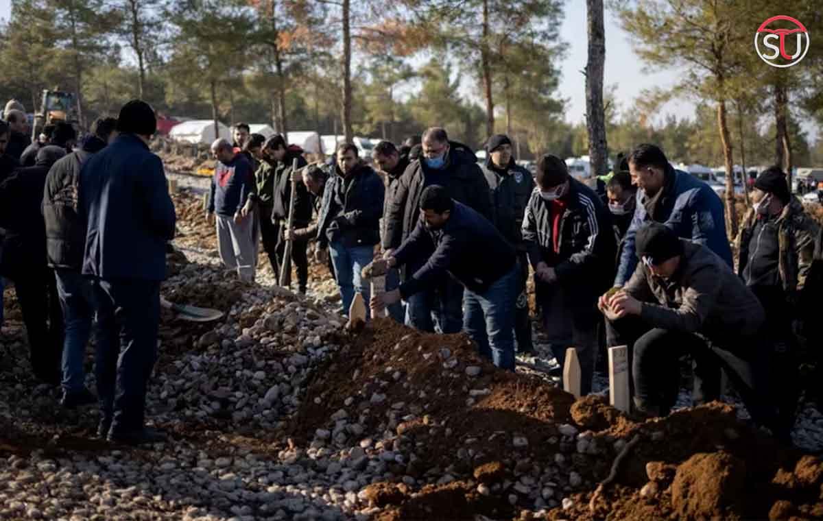 Turkey earthquake: 5 हजार लाशें एक साथ दफनाई गईं इस शहर में, कब्रिस्तान बनाने के लिए काटा जंगल