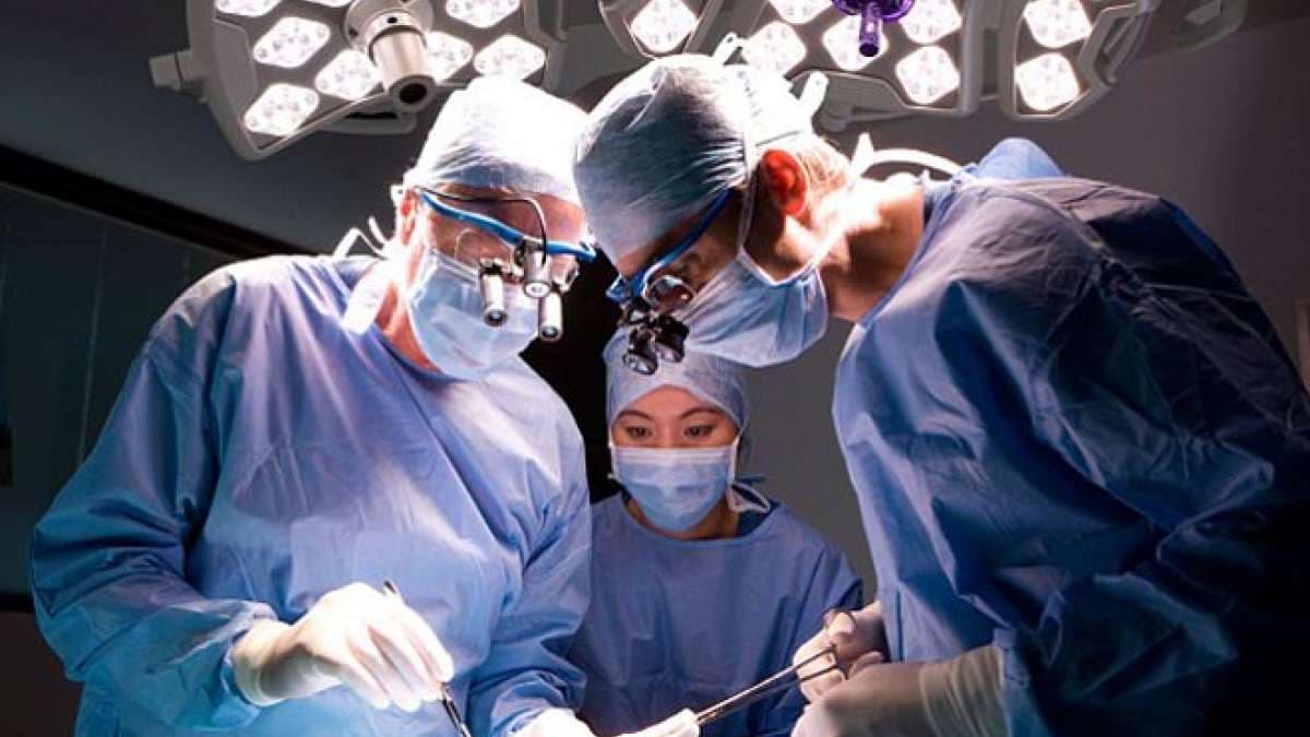 Delhi News: AIIMS के डॉक्टर्स ने पेश की मिशाल, गर्भ के अंदर भ्रूण के दिल की सफल सर्जरी की।