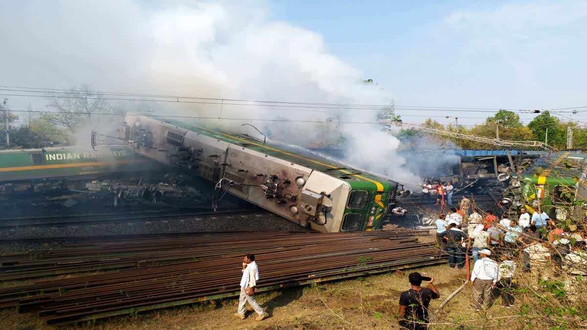 शहडोल में दो मालगाड़ियों के बीच भीषण टक्कर, लोको पायलट की मौत, कई ट्रेनें प्रभावित