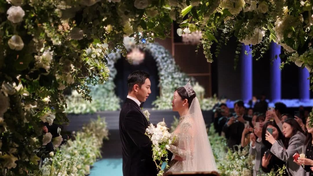 Korean कलाकार Lee Seung-gi और Lee Da-in आज बंधे शादी के बंधन में, सामने आई तस्वीरें