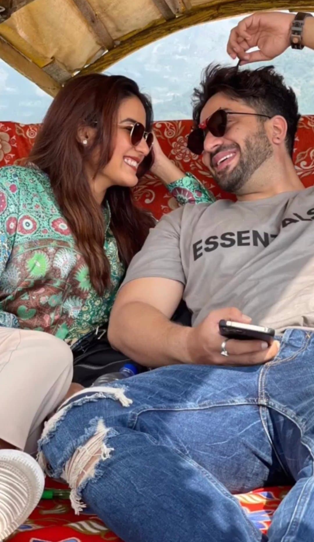 Jasmin Bhasin के पोस्ट पर Aly Goni के मजाकिया कमेंट ने खींचा दर्शको का ध्यान