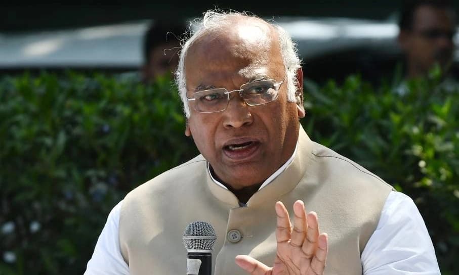 चीन के अरुणाचल स्थित स्थानों के नाम बदलने पर कांग्रेस ने केंद्र को घेरा, कहा- PM की चुप्पी का परिणाम भुगत रहा देश