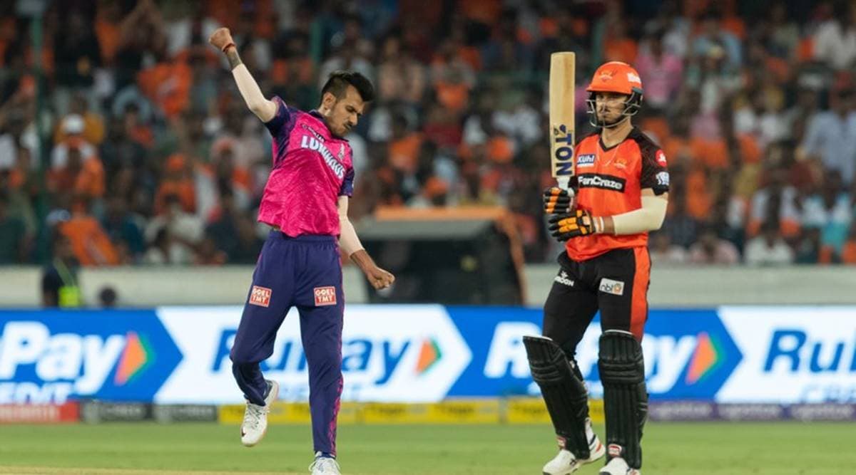 IPL 2023: उमरान ने बिखेरे स्टंप्स तो होल्डर ने कैच किया होल्ड, मैच के कुछ शानदार पल!