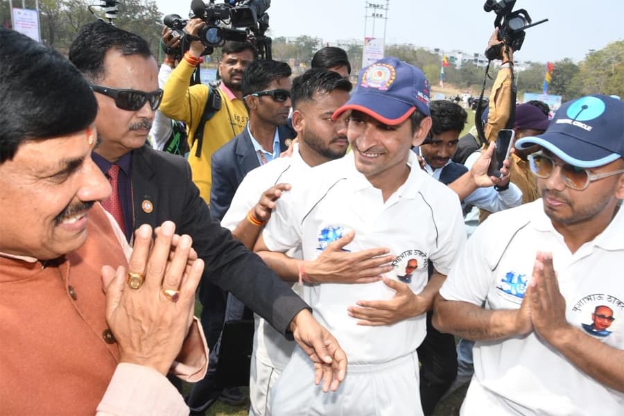 Divyang T-20: विश्व में पहली बार लगातार 100 घंटे क्रिकेट खेल रहे मप्र के दिव्यांग खिलाड़ी