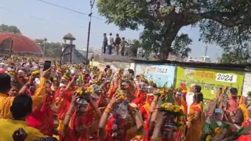 Navgrah Temple Stampede : नवग्रह मंदिर में कलश यात्रा में मची भगदड़ से एक महिला की मौत, पूर्व मंत्री नरोत्तम मिश्रा कार्यक्रम के आयोजक