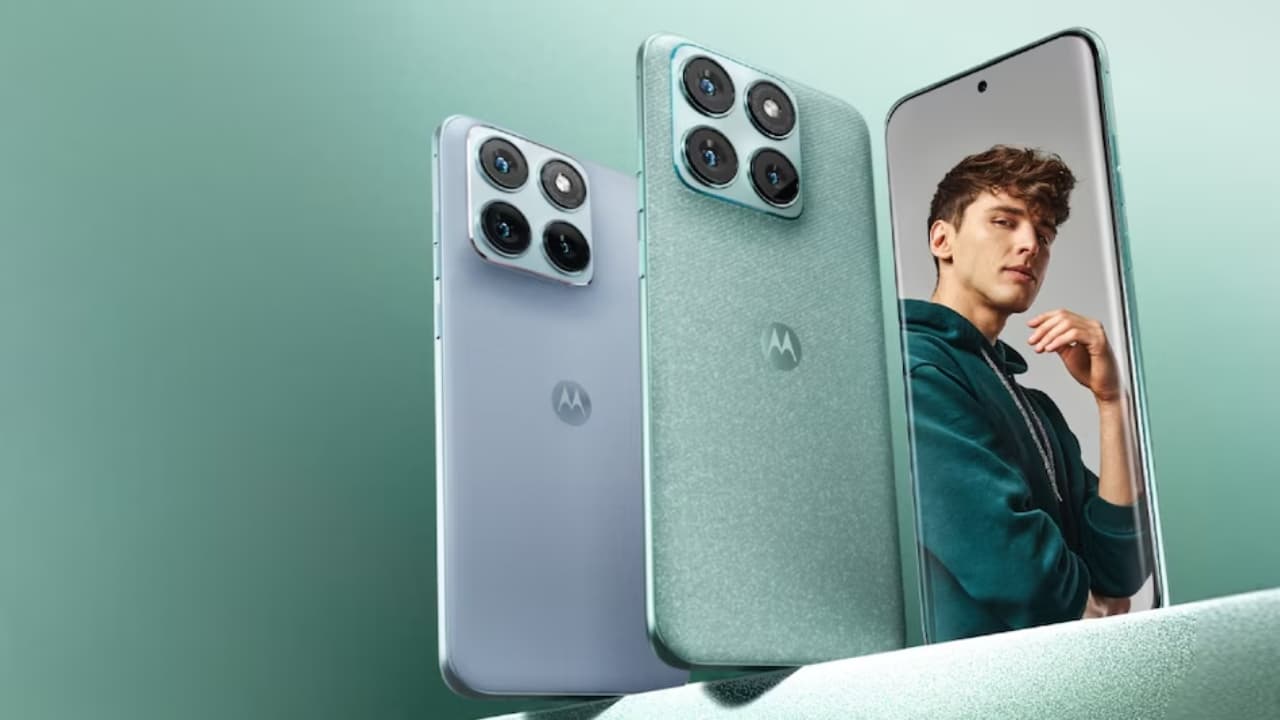 मोटोरोला ने लॉन्च किया Edge 70 Fusion: पावरफुल स्नैपड्रैगन चिपसेट और 7,000mAh बैटरी के साथ, जानिए इसकी खासियत!