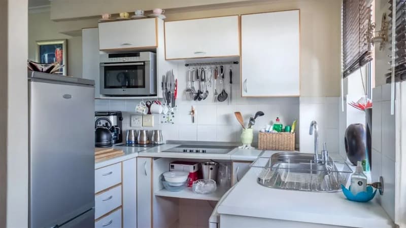 Vastu Tips : किचन से जुड़ी ये गलतियां बन सकती हैं बर्बादी का कारण, जानें क्या हैं ये ?