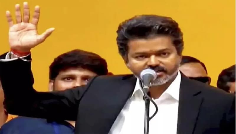 TamilNadu के नए मुख्यमंत्री बने विजय, शपथ के बाद पहला आदेश 200 यूनिट मुफ्त बिजली देना का