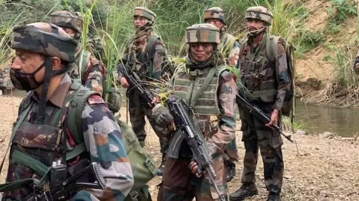 अरुणाचल में म्यांमार सीमा के पास उग्रवादियों के हमले में असम राइफल्स का एक अधिकारी शहीद, 4 घायल।