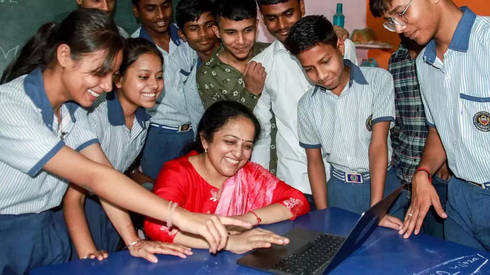 बच्चों की पढ़ाई में बढ़ रहा AI का इस्तेमाल, लेकिन ऑनलाइन सुरक्षा का ध्यान रखना भी जरूरी