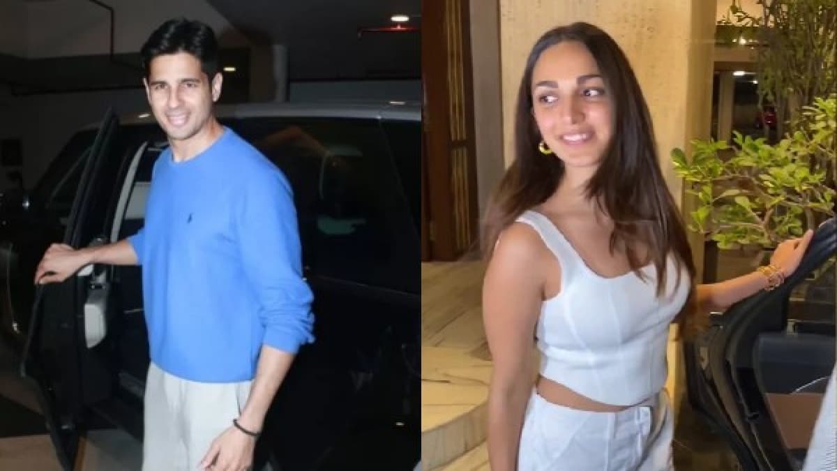 Paparazzi ने Sidharth Malhotra के साथ तस्वीर मांगी, Kiara Advani शरमा गईं, देखें वीडियो Paparazzi ने Sidharth Malhotra के साथ तस्वीर मांगी, Kiara Advani शरमा गईं, देखें वीडियो