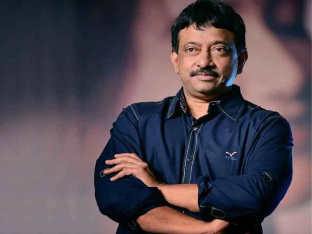 फिल्म निर्माता Ram Gopal Verma ने नशे की होर में, RRR के निर्देशक SS Rajamouli को दी धमकी फिल्म निर्माता Ram Gopal Verma ने नशे की होर में, RRR के निर्देशक SS Rajamouli को दी धमकी