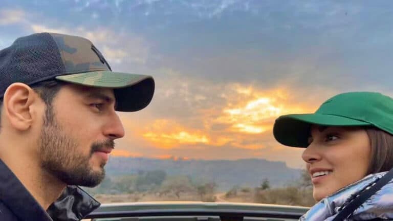 Sidharth Malhotra-Kiara Advani के फैन्स उनकी Dreamy पिक्चर पर भड़के Sidharth Malhotra-Kiara Advani के फैन्स उनकी Dreamy पिक्चर पर भड़के