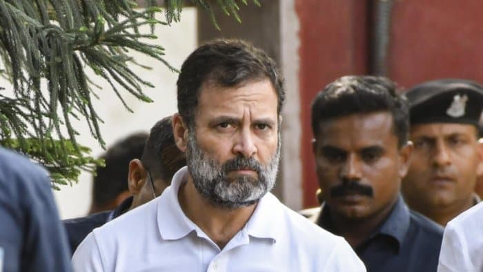 Rahul Gandhi sentenced to two years: राहुल गांधी को 2 साल की सजा, जमानत मिली। कहा था-सभी चोरों का सरनेम मोदी क्यों? Rahul Gandhi sentenced to two years: राहुल गांधी को 2 साल की सजा, जमानत मिली। कहा था-सभी चोरों का सरनेम मोदी क्यों?