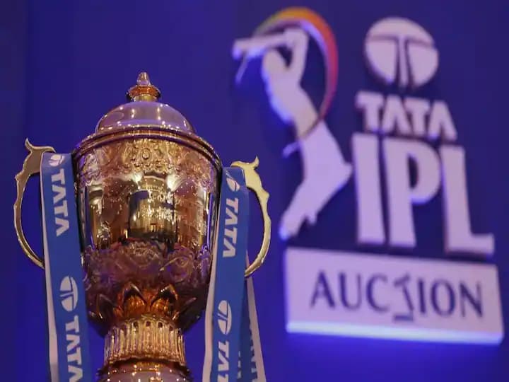 फुटबाल और बेसबॉल को पछाड़ IPL बनी दुनिया की दूसरी अमीर स्पोर्टस लीग, जानिए कितनी है कमाई फुटबाल और बेसबॉल को पछाड़ IPL बनी दुनिया की दूसरी अमीर स्पोर्टस लीग, जानिए कितनी है कमाई