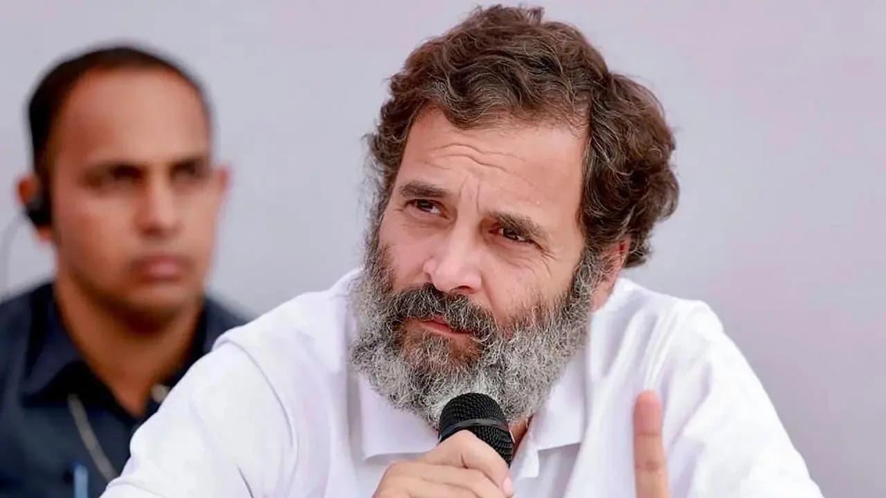 Rahul Gandhi: राहुल गांधी सजा सुनाए जाने के बाद पहली बार जाएंगे वायनाड, तिरंगा लेकर रोड शो का आयोजन! Rahul Gandhi: राहुल गांधी सजा सुनाए जाने के बाद पहली बार जाएंगे वायनाड, तिरंगा लेकर रोड शो का आयोजन!