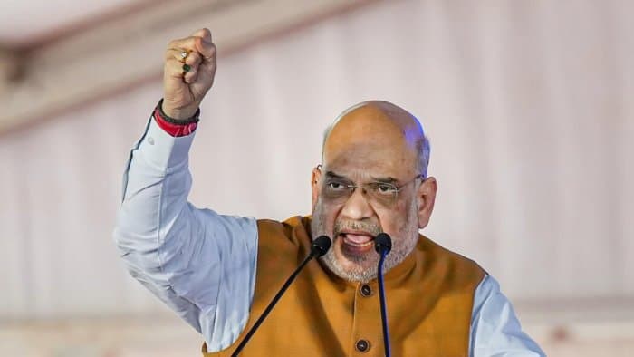 Karnataka Election: राहुल गांधी के बाद अब अमित शाह का तुमकुर में बड़ा बयान, BJP सरकार ने 4% मुस्लिम कोटा खत्म कर दिया... Karnataka Election: राहुल गांधी के बाद अब अमित शाह का तुमकुर में बड़ा बयान, BJP सरकार ने 4% मुस्लिम कोटा खत्म कर दिया...