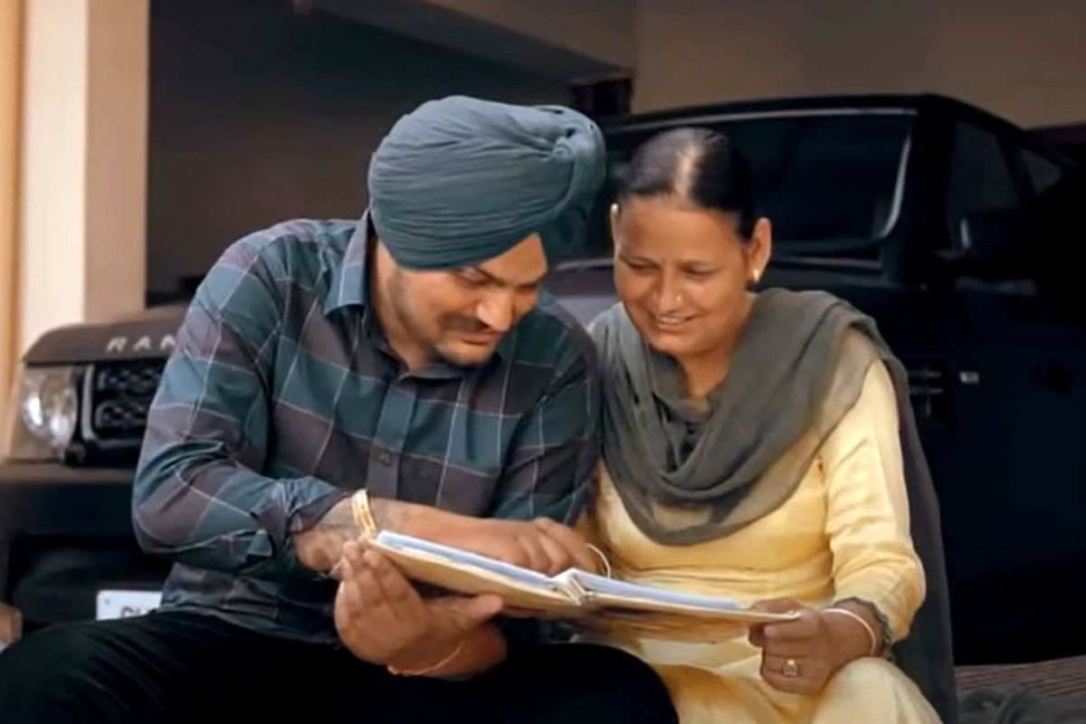 58 साल की उम्र में फिर से गर्भवती हुईं सिद्धू मूसेवाला (Sidhu Moose Wala) की मां, मार्च में होगा बच्चा!! 58 साल की उम्र में फिर से गर्भवती हुईं सिद्धू मूसेवाला (Sidhu Moose Wala) की मां, मार्च में होगा बच्चा!!