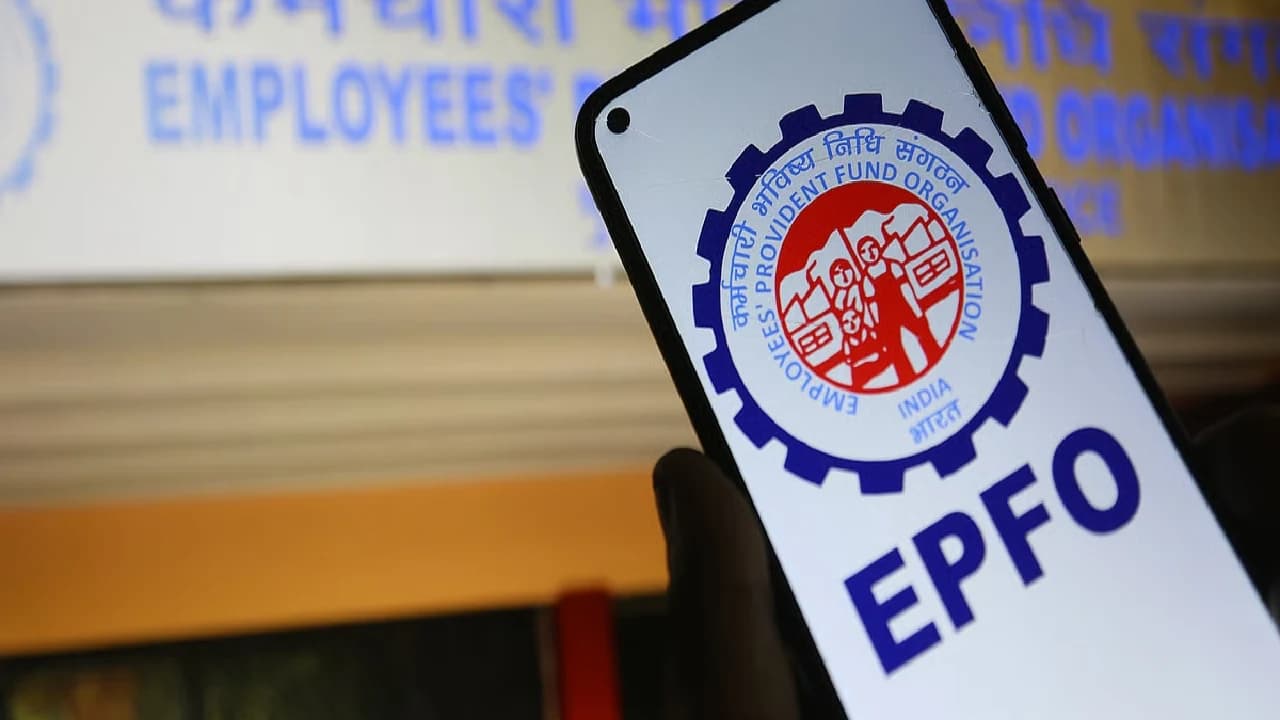 EPFO 3.0: कर्मचारी भविष्य निधि संगठन की बड़ी डिजिटल क्रांति, बदलेगा PF सिस्टम का पूरा ढांचा EPFO 3.0: कर्मचारी भविष्य निधि संगठन की बड़ी डिजिटल क्रांति, बदलेगा PF सिस्टम का पूरा ढांचा