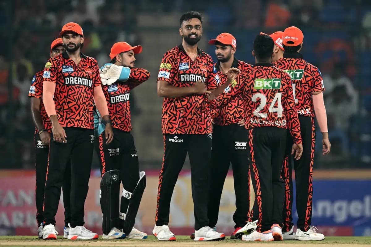 IPL 2026: Sunrisers Hyderabad टीम एनालिसिस – बल्लेबाजी दमदार, लेकिन गेंदबाजी बनेगी कमजोरी? IPL 2026: Sunrisers Hyderabad टीम एनालिसिस – बल्लेबाजी दमदार, लेकिन गेंदबाजी बनेगी कमजोरी?