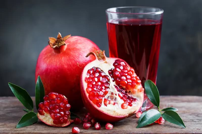 Pomegranate Juice Benefits : अनार का जूस पीने के होते हैं अनगिनत फायदे, फौलाद जैसा मज़बूत हो जाएगा शरीर Pomegranate Juice Benefits : अनार का जूस पीने के होते हैं अनगिनत फायदे, फौलाद जैसा मज़बूत हो जाएगा शरीर