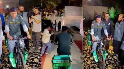 कराची की साइकिल एंबुलेंस हुई वायरल, इंटरनेट पर बने मीम्स; जानिए इस पहल की पूरी कहानी कराची की साइकिल एंबुलेंस हुई वायरल, इंटरनेट पर बने मीम्स; जानिए इस पहल की पूरी कहानी