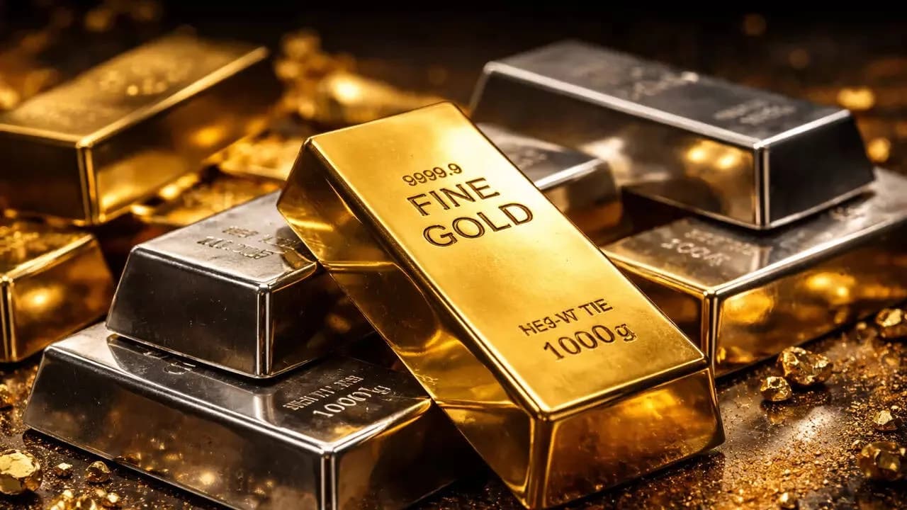 Gold Silver Rate Today: सोना ₹2,165 उछला, चांदी भी चमकी; जानें 24K, 22K गोल्ड और सिल्वर के आज के ताजा रेट Gold Silver Rate Today: सोना ₹2,165 उछला, चांदी भी चमकी; जानें 24K, 22K गोल्ड और सिल्वर के आज के ताजा रेट