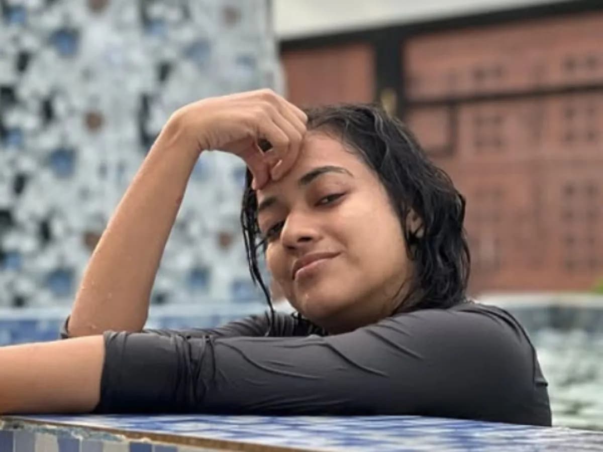 Shruthi Narayanan Viral Video Controversy: 14 मिनट के कथित वीडियो से मचा था बवाल, जानें क्या था पूरा मामला Shruthi Narayanan Viral Video Controversy: 14 मिनट के कथित वीडियो से मचा था बवाल, जानें क्या था पूरा मामला