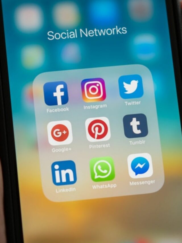 Facebook, Instagram, YouTube Twitter कई यूजर्स के लिए डाउन।