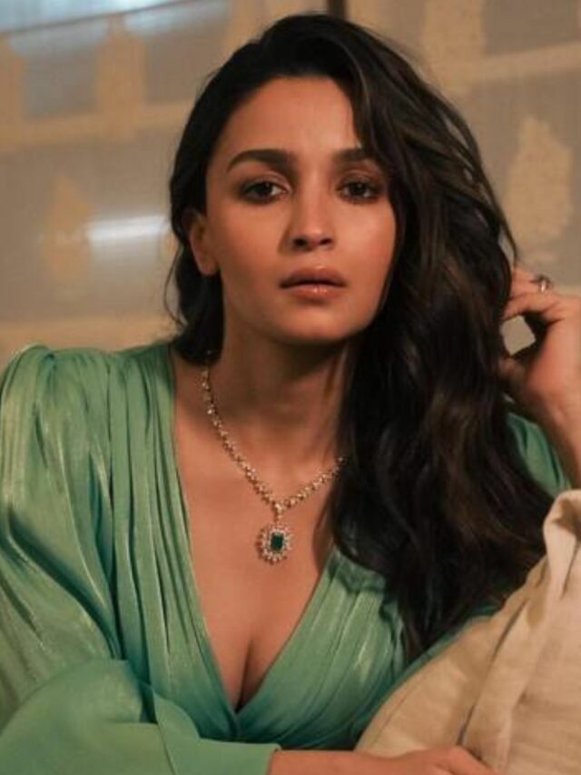 आलिया भट्ट का नया लुक, फैंस का दिल जीत रहा है।