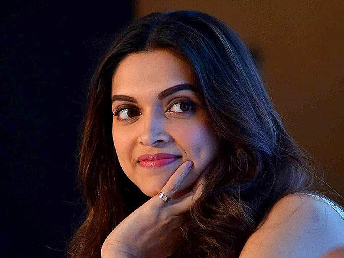 Most Beautiful Actress In The World
