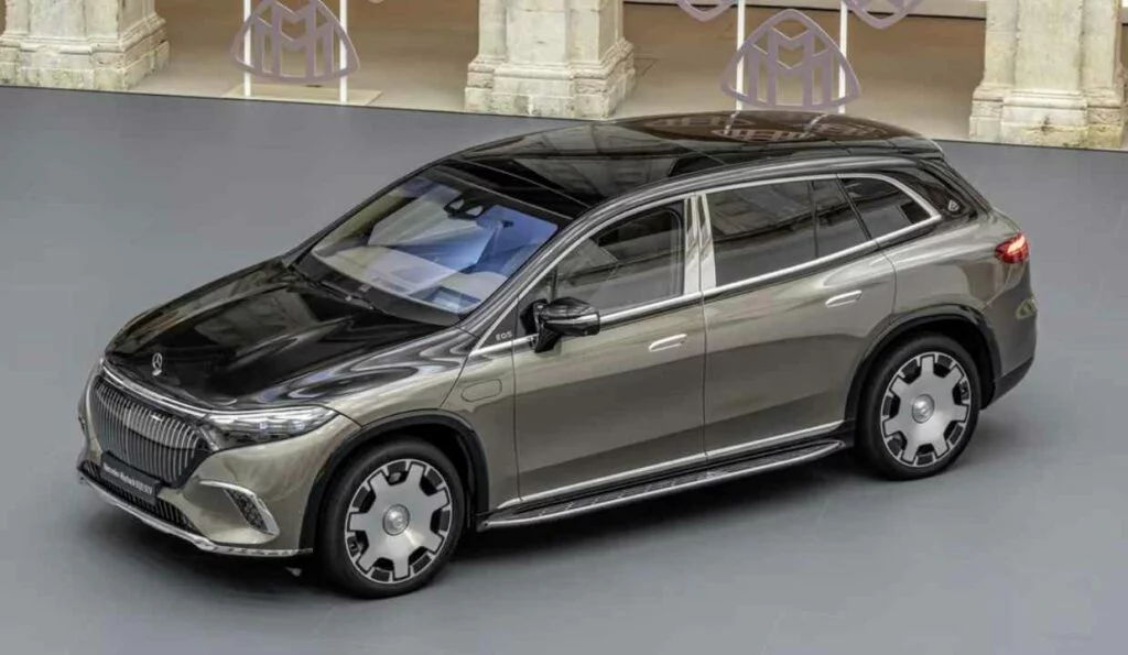 Mercedes EQS 680 Maybach