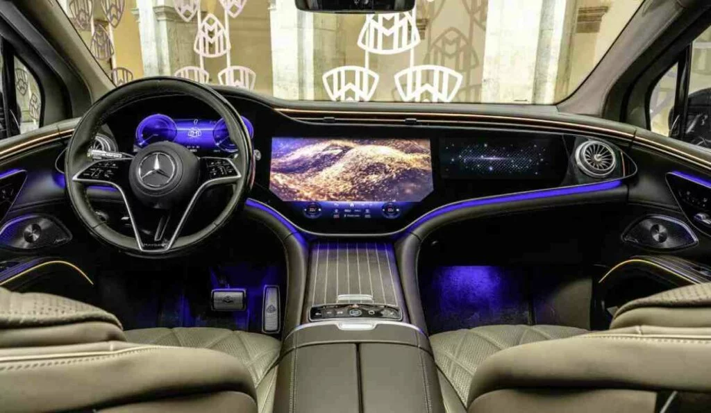 Mercedes EQS 680 Maybach
