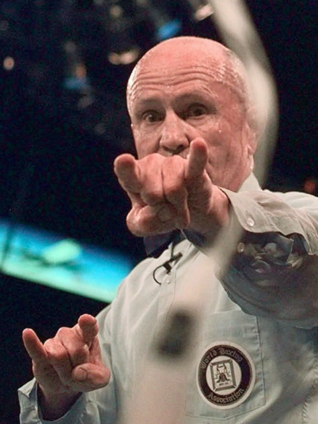 Mike Tyson's ear-biting match Referee Mills Lane died!