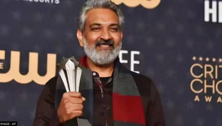 S S Rajmouli with Critics Choice Award