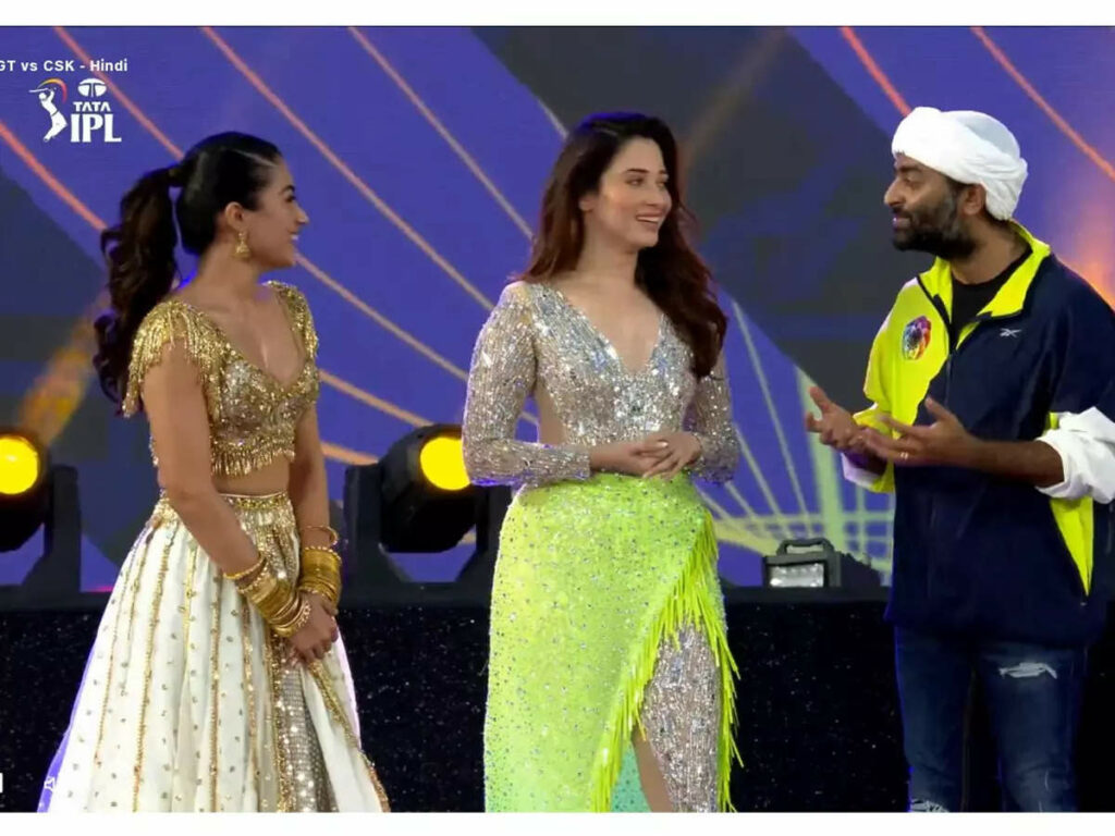 Tamannaah Bhatia ने IPL की Opening Ceremony में लगाए चार चाँद, इस गाने पर थिरकते नजर आई
