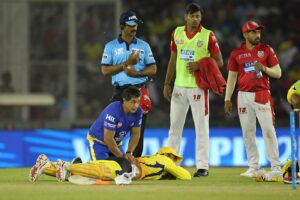 MS Dhoni Injury