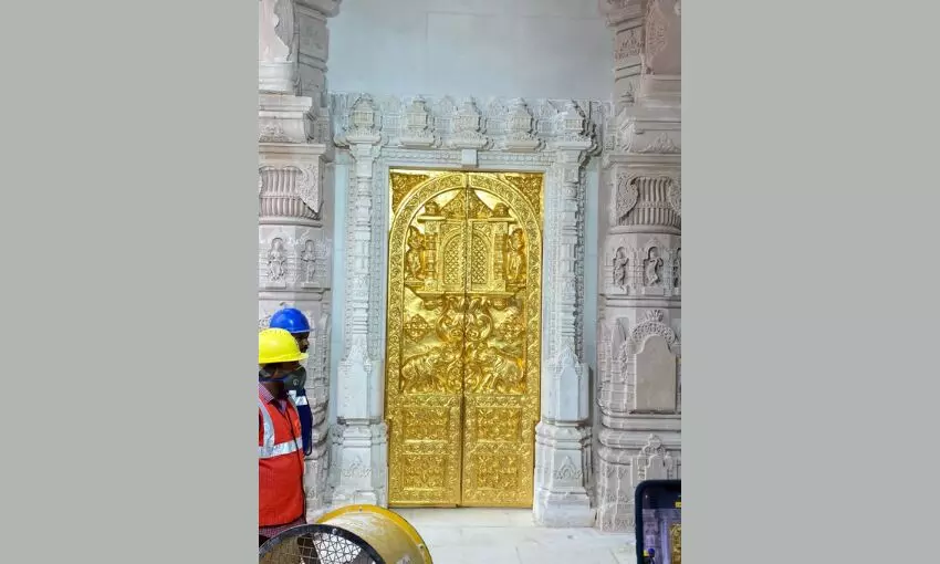 Ram Mandir के दरवाजा में क्या है खास