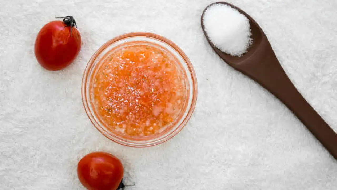 फेस स्क्रब