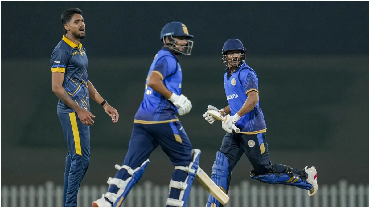 कप्‍तान  हर्विक देसाई ने लगाया अर्धशतक