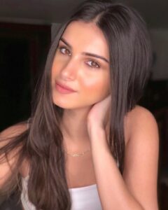Tara Sutaria Viral hot photos