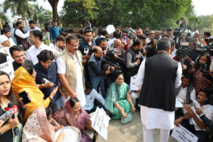 Opposition leaders arrived with plates